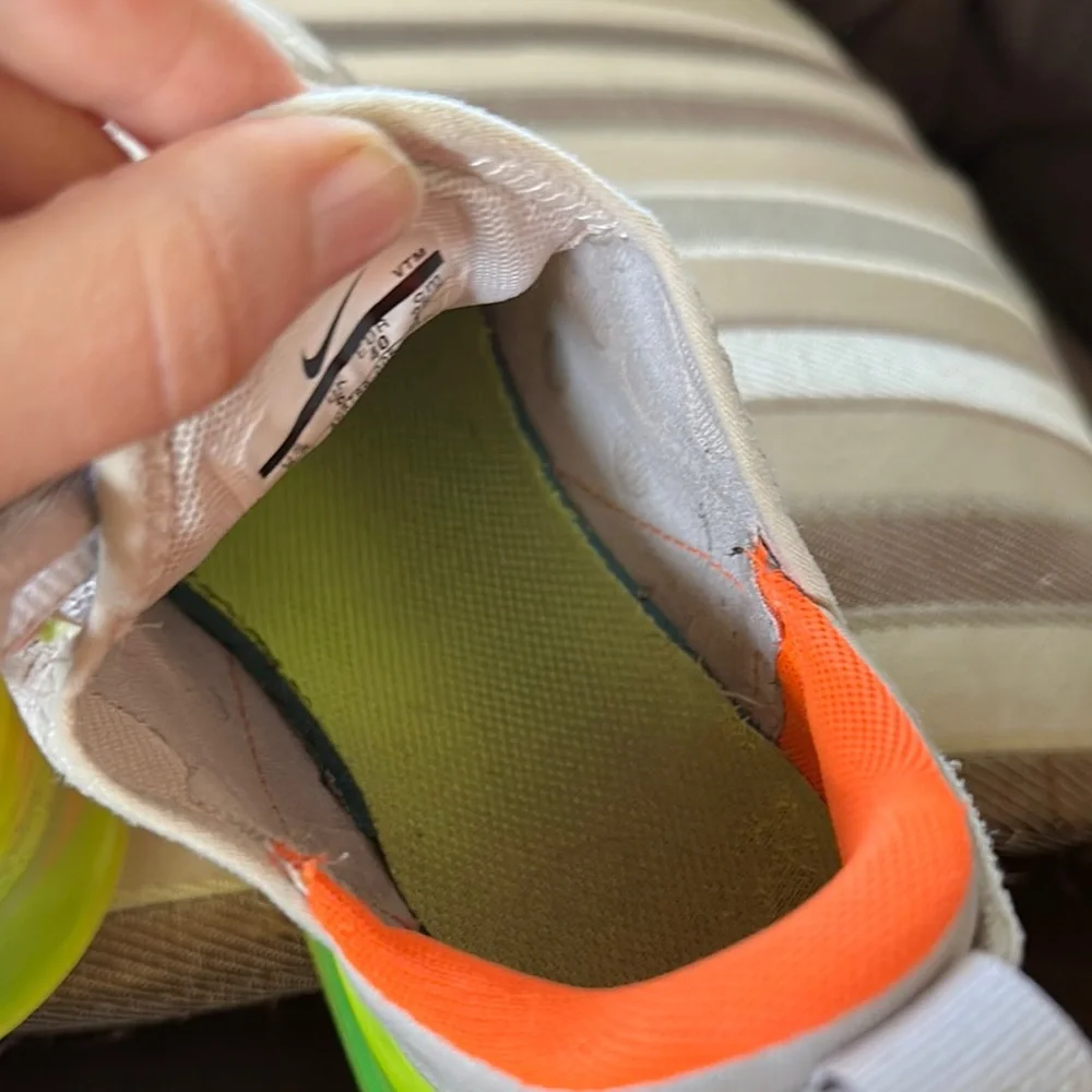 Nike Air Max 270 Desert Sand Sneakers - Picture 14 of 15